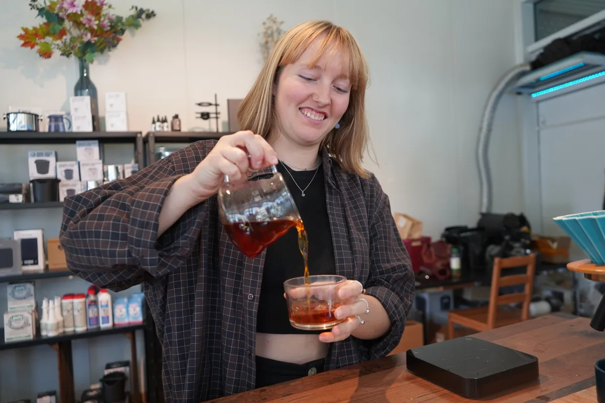 Viviane Jucker ist Schweizermeisterin im Brauen von Filterkaffee